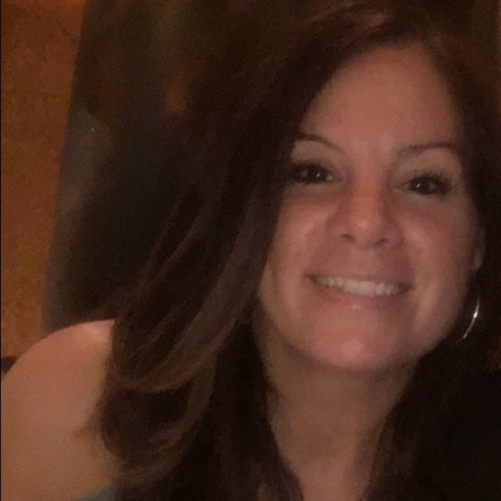 Meet your Posher, Stacy